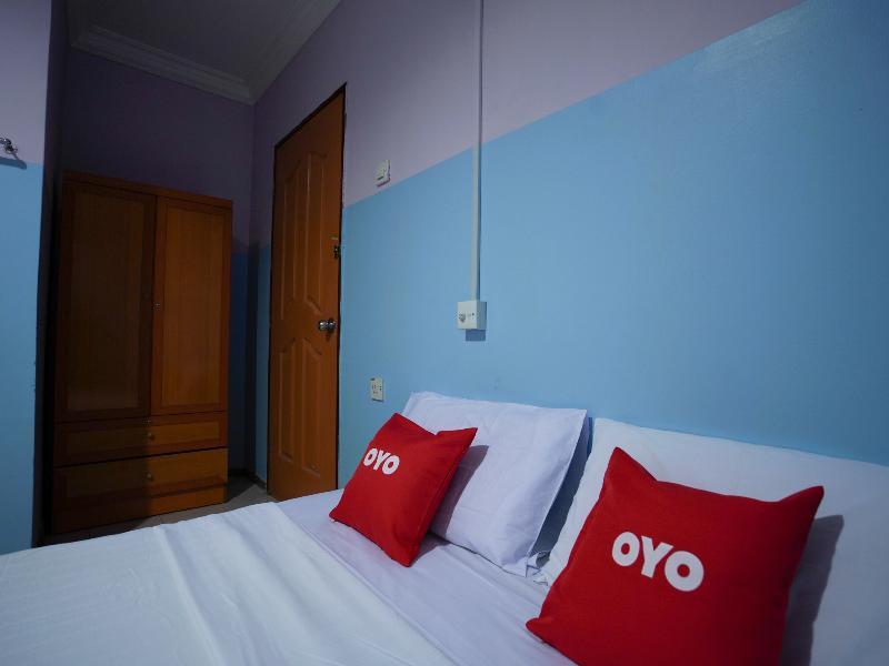 Oyo 89482 Hotel Casero Inn Kota Kinabalu Bagian luar foto